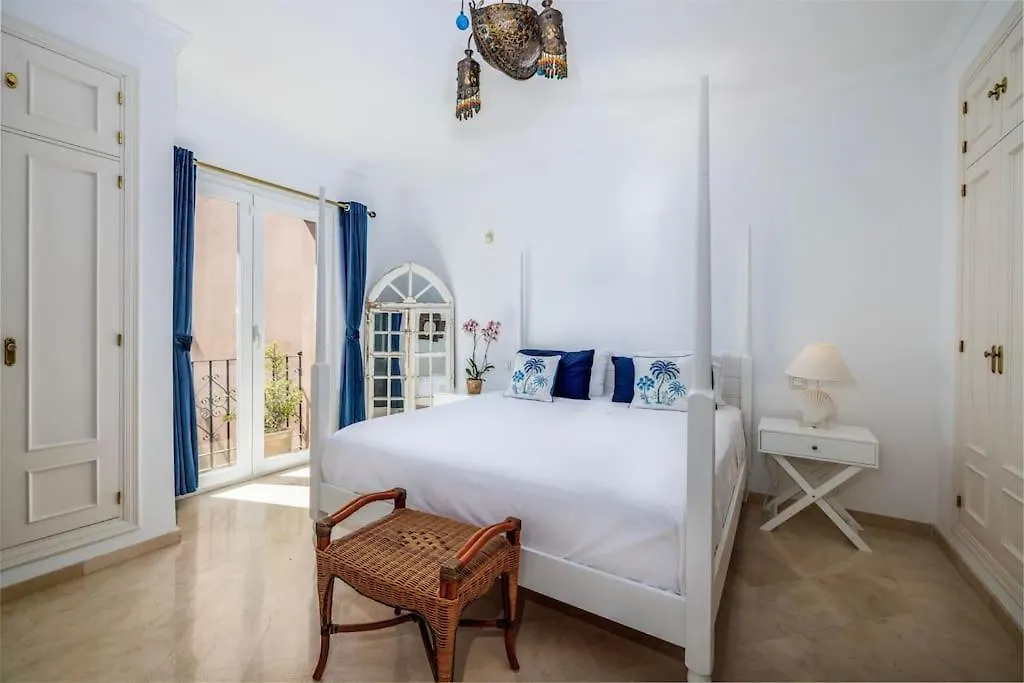 Spacious Seaside Retreat - La Perla Del Mar Bahia de Casares 0*,